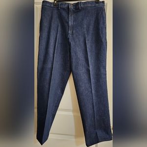 Roundtree and Yorke Jeans 40" x 30"